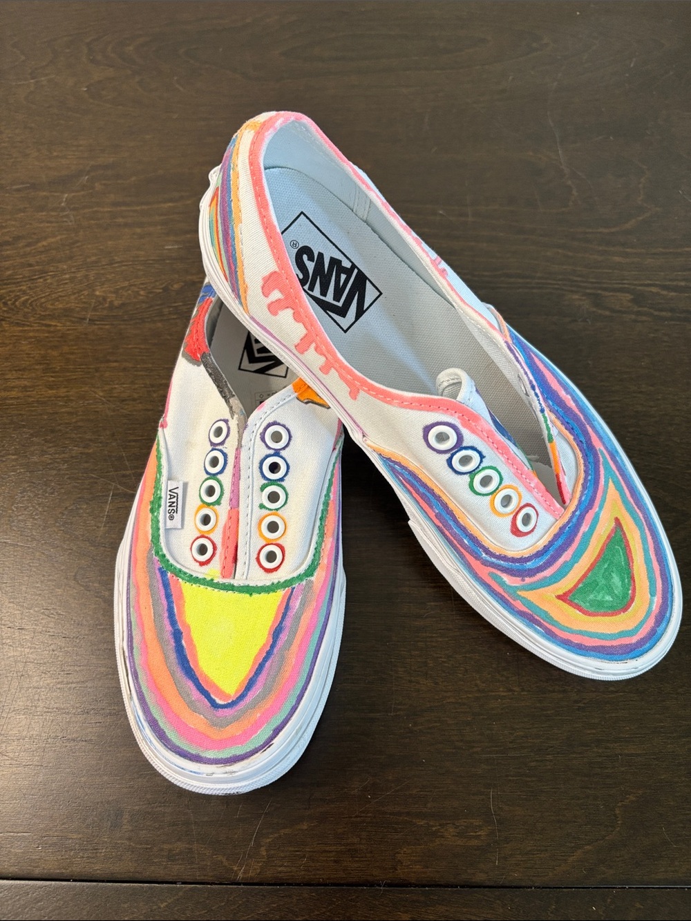 Vans Slip-On Sneakers in Rainbow Pink Green Blue Yellow. Men’s size 7.5 Women 9